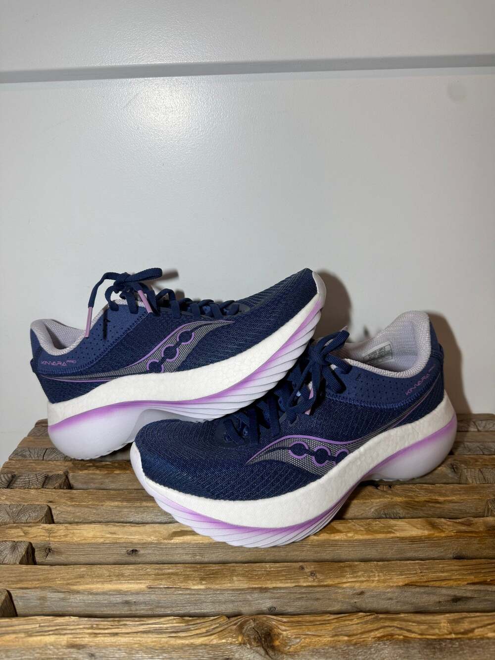 Saucony Kinvara Pro Running Shoes. Casual Outdoor Walking Sneaker. Women's 8